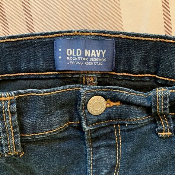 Old Navy Rockstar Jeggings  - Picture 5 of 7